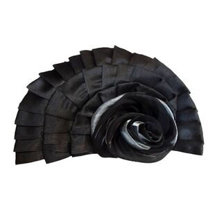 EVENING BAG Crepe Satin Rosette Ruffled Shell-Shaped Opt. Chain NEW‎